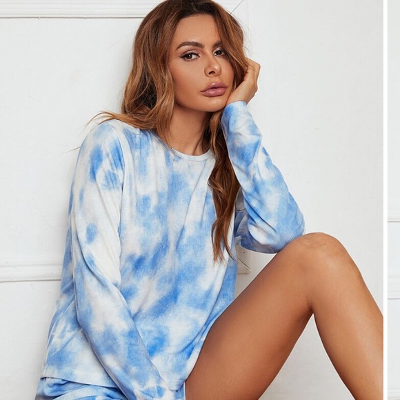 TIEDYE CREW NECK MEDIUM LONG SLEEVE BEACH STROLLER NWT - Picture 2 of 6